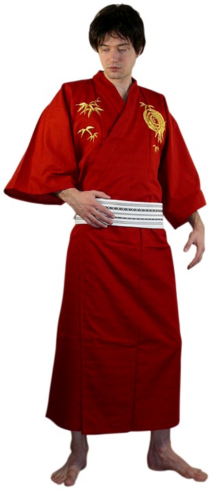 японское мужское кимоно с вышивкой